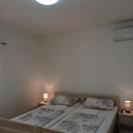 Mira Apartman Trogir