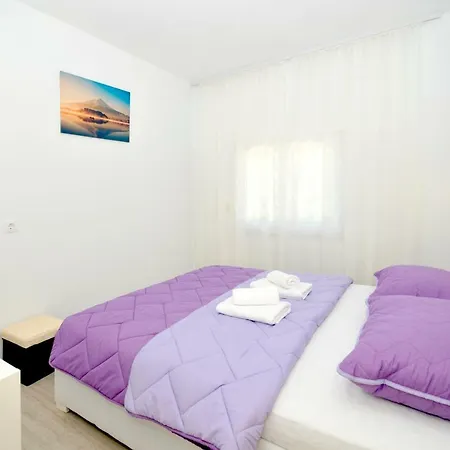 Mira Apartman Trogir