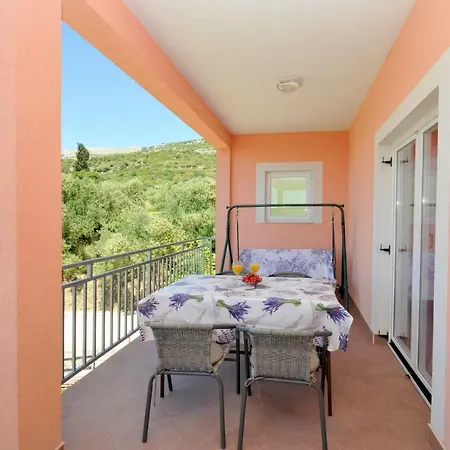 Apartman Mira