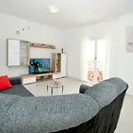 Appartement Mira *