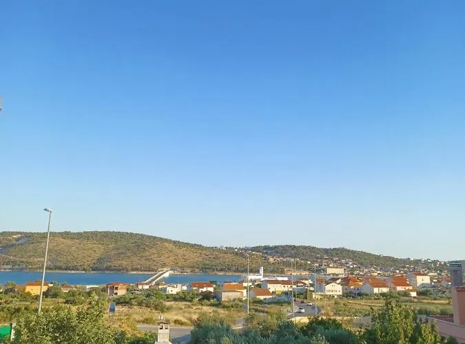 Mira * Traù