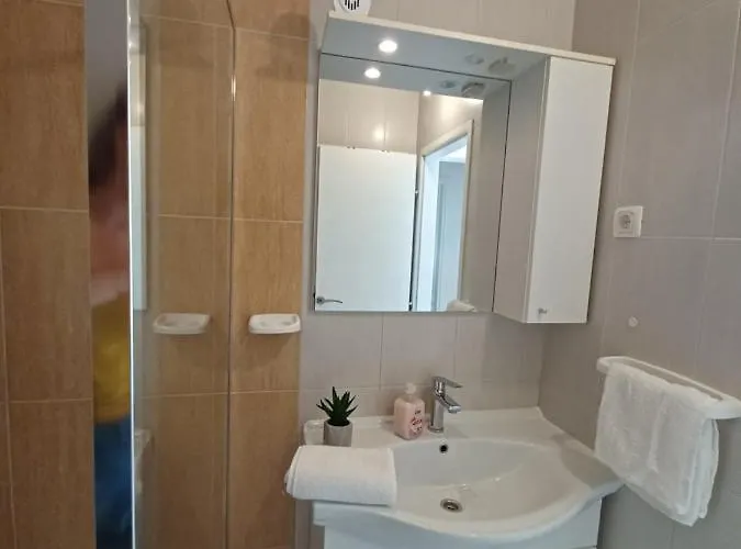 Mira *